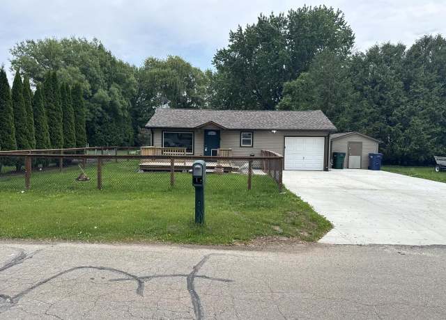 Property at 305 Milwaukee St, Fremont, WI 54940, 2 beds, 1 bath