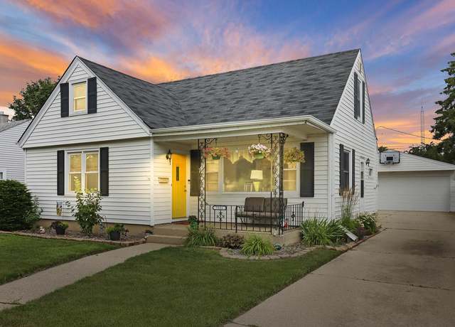 Property at 7531 33rd Ave, Kenosha, WI 53142, 2 beds, 1.5 baths