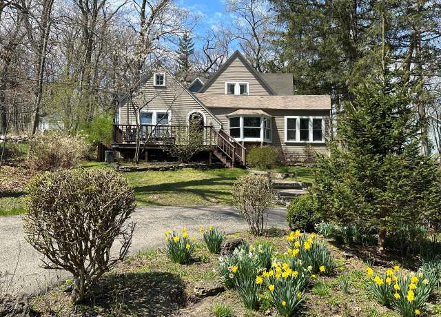 Property at N1817 Southland Ln, Lake Geneva, WI 53147, 3 beds, 1.5 baths