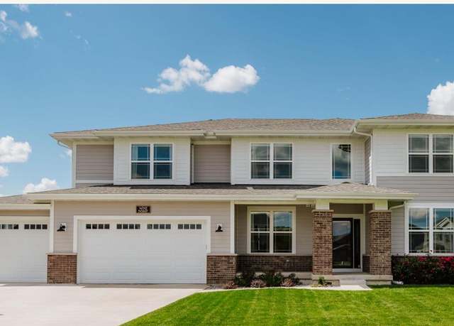 Property at W242N5607 Simona Ct, Sussex, WI 53089, 5 beds, 3.5 baths