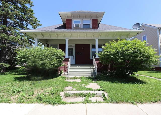 Property at 1416 Michigan Ave Unit 1416A, Sheboygan, WI 53081, 4 beds, 3 baths