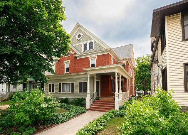 Property at 122 10th Street South St, La Crosse, WI 54601, 4 beds, 3.5 baths