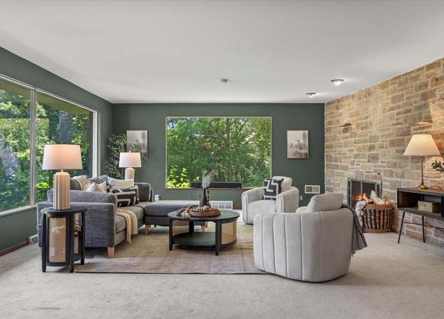 Property at 2416 W Dean Ct, River Hills, WI 53217, 6 beds, 4.5 baths