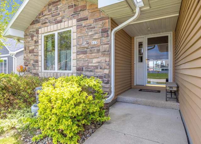 Property at 323 Autumn Ln, Campbellsport, WI 53010, 3 beds, 2.5 baths