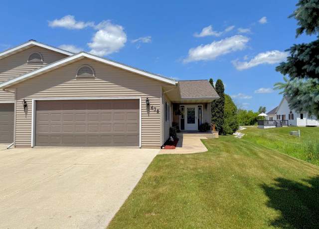 Property at 638 Ohio Ave, Oostburg, WI 53070, 3 beds, 2 baths