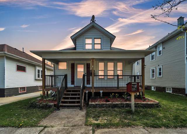 Property at 1235 Grove Ave, Racine, WI 53405, 3 beds, 2 baths