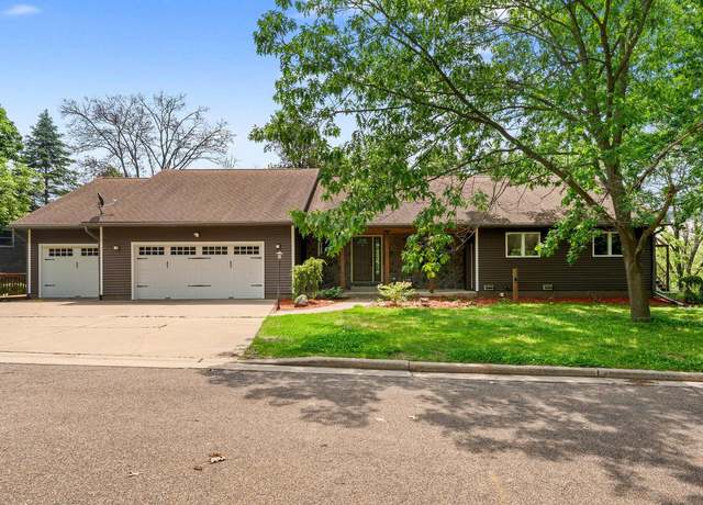 Property at 117 Torrey View Dr, Sparta, WI 54656, 4 beds, 2.5 baths