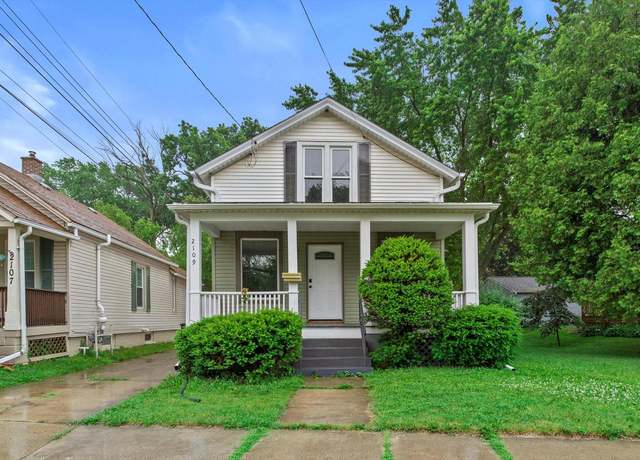 Property at 2109 Rupert Blvd, Racine, WI 53405, 4 beds, 1.5 baths