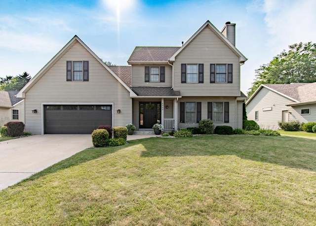 Property at 4940 Aberdeen Dr, Racine, WI 53402, 4 beds, 2.5 baths