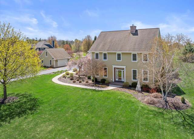 Property at 4795 Mallard Ct, Colgate, WI 53017, 5 beds, 3.5 baths