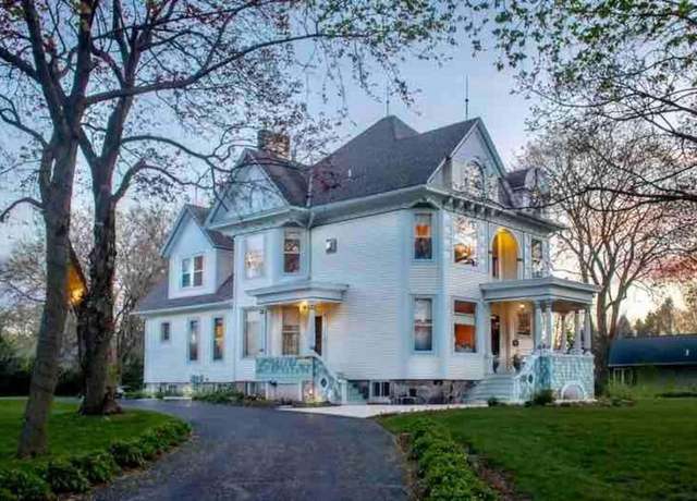 Property at 101 James St, Wales, WI 53183, 5 beds, 6 baths
