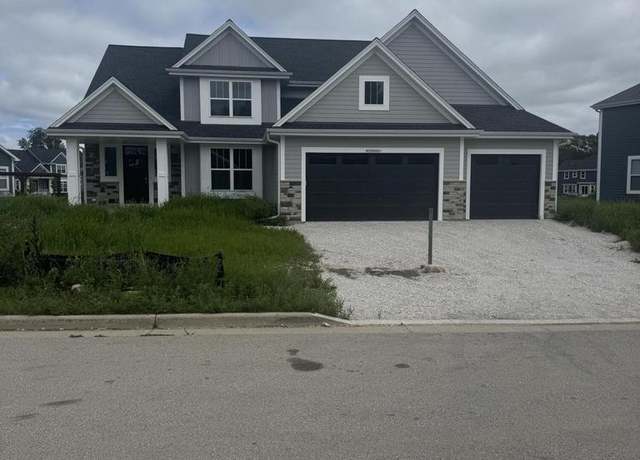 Property at W239N5461 Fieldstone Pass Cir, Sussex, WI 53089, 6 beds, 2.5 baths