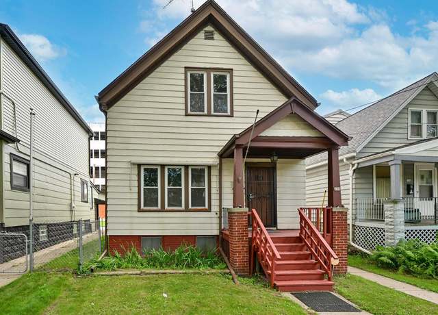 Property at 600 N 40th St, Milwaukee, WI 53208, 4 beds, 1 bath