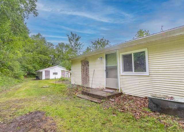 Property at W3703 Scotch Coulee Road West Rd, West Salem, WI 54669, 3 beds, 1 bath