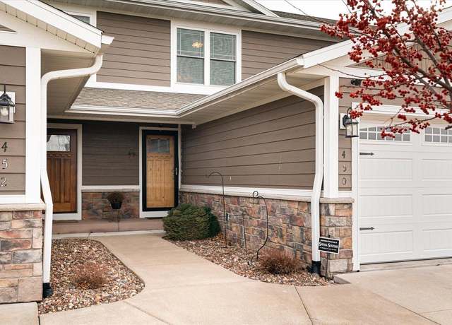 Property at 450 Coronado Cir, Onalaska, WI 54650, 4 beds, 3.5 baths
