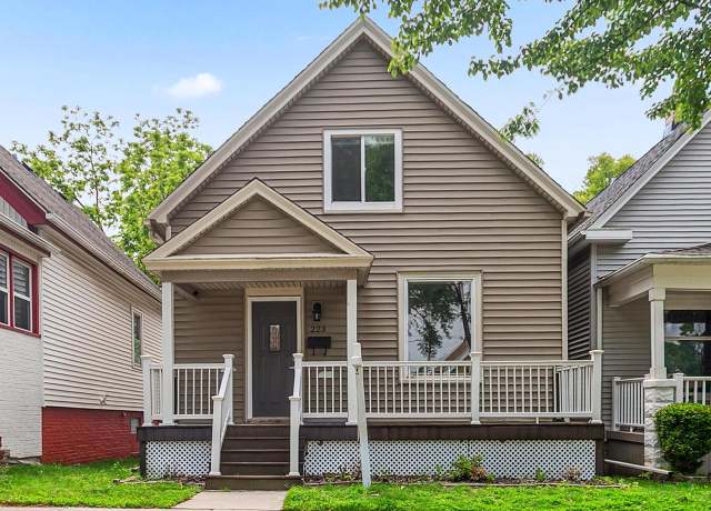 Property at 223 E Rosedale Ave, Milwaukee, WI 53207, 3 beds, 2 baths