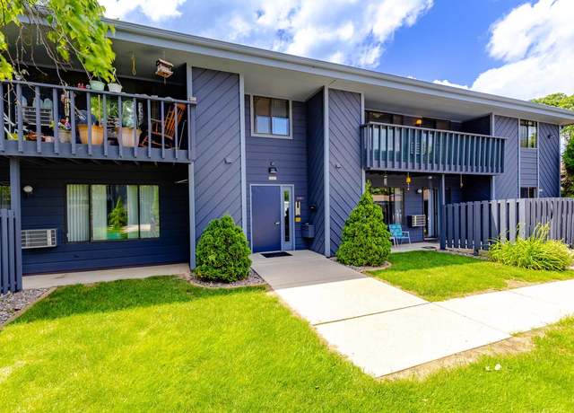 Property at 3227 W Meadows Ct Unit A, Sheboygan, WI 53081, 2 beds, 1.5 baths