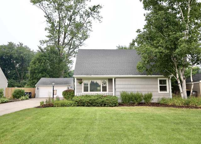 Property at 4641 N 100th St, Wauwatosa, WI 53225, 4 beds, 2 baths