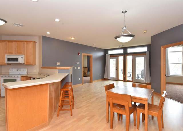 Property at 110 S Wisconsin St Unit 2E, Port Washington, WI 53074, 2 beds, 2 baths