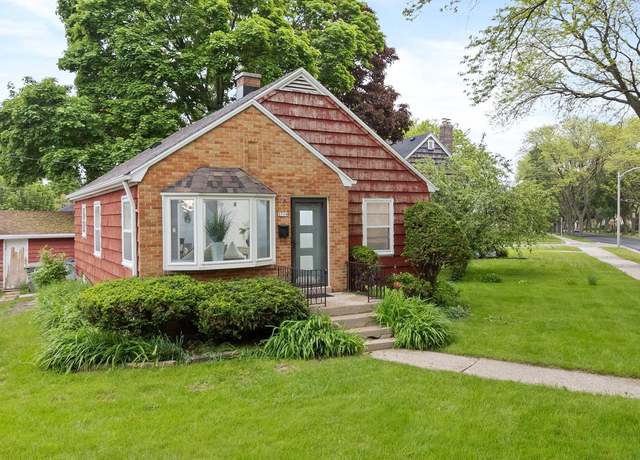Property at 5714 W Philip Pl, Milwaukee, WI 53216, 3 beds, 2 baths