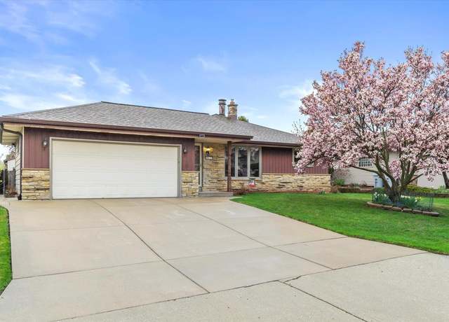 Property at 4033 S 71st St, Milwaukee, WI 53220, 2 beds, 2.5 baths