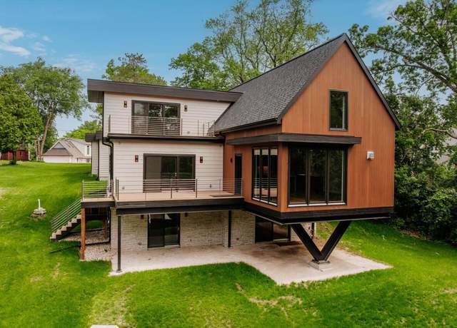 Property at N53W34235 Road Q, Okauchee, WI 53069, 4 beds, 3.5 baths