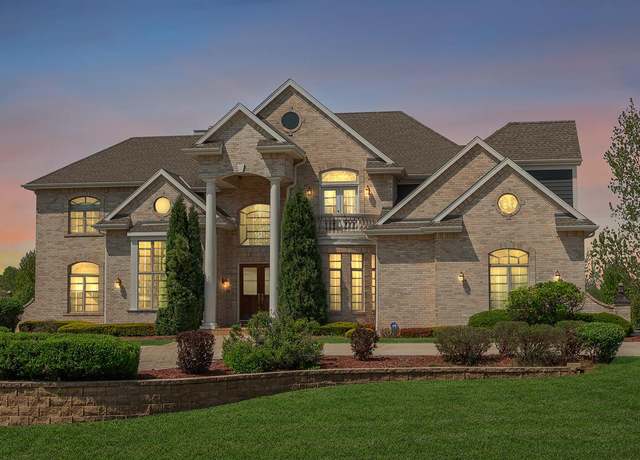 Property at 18290 Prairie Falcon Ln, Brookfield, WI 53045, 4 beds, 5.5 baths