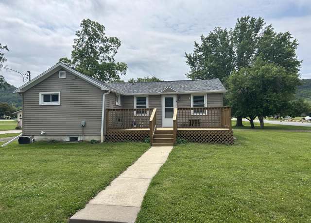 Property at 100 Anderson St, Coon Valley, WI 54623, 2 beds, 1 bath