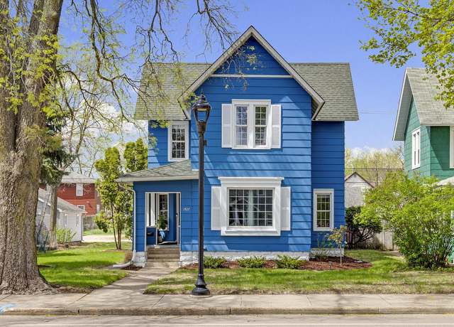 Property at 1427 George St, La Crosse, WI 54603, 4 beds, 1.5 baths