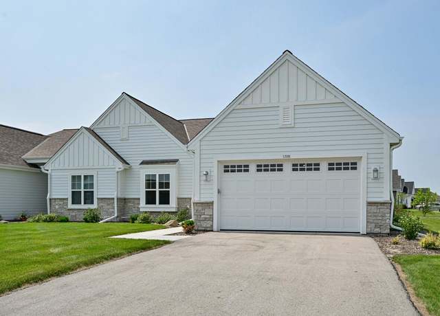 Property at 1320 Prairie Creek Cir #2, Oconomowoc, WI 53066, 3 beds, 2 baths