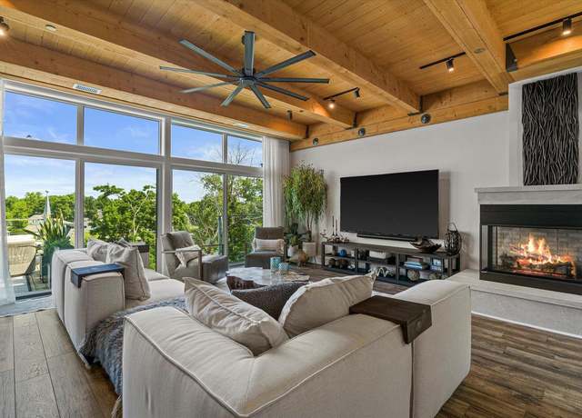 Property at N52W35002 Lake Dr #302, Okauchee, WI 53069, 2 beds, 2 baths