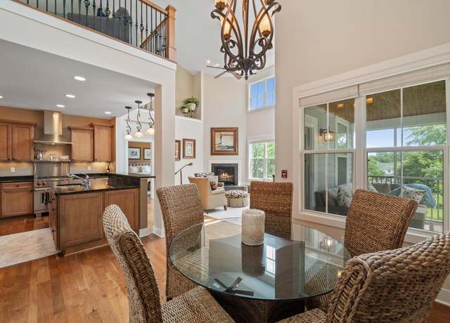 Property at 1021 Crane Ct Unit 40-05, Lake Geneva, WI 53147, 3 beds, 3.5 baths
