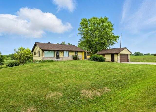 Property at 1950 Cedar Sauk Rd, Saukville, WI 53080, 3 beds, 1.5 baths