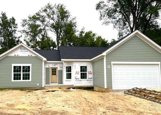 Property at W3794 Beaver Dr, Lake Geneva, WI 53147, 3 beds, 2 baths