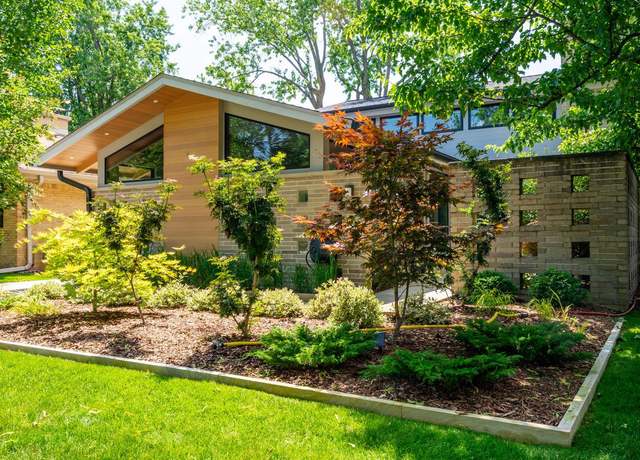 Property at 10201 W Park Ridge Ave, Milwaukee, WI 53222, 3 beds, 2 baths