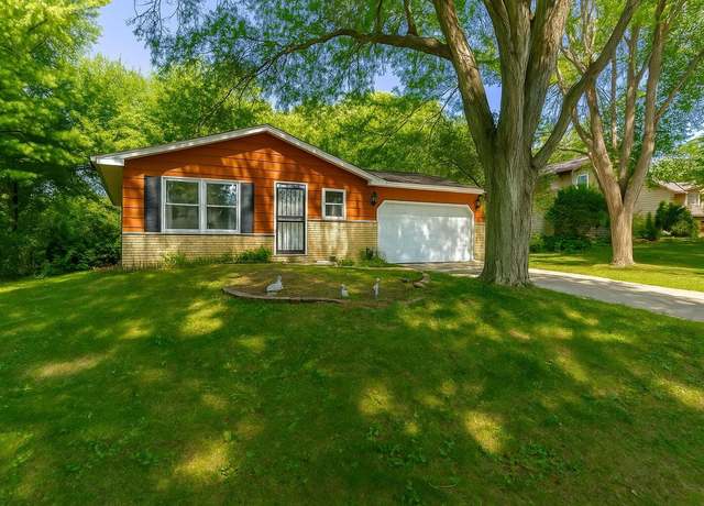 Property at 5018 Trafalger Pl, Madison, WI 53714, 3 beds, 2.5 baths
