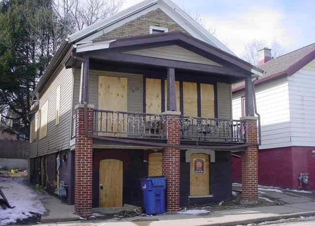 Property at 1919 S 5th Place South Pl, Milwaukee, WI 53204, 5 beds, 2 baths