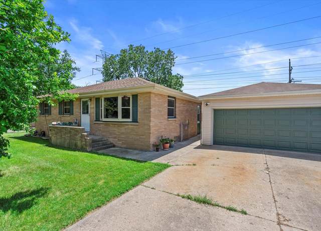 Property at 17101 W Roosevelt Ave, New Berlin, WI 53151, 3 beds, 2 baths