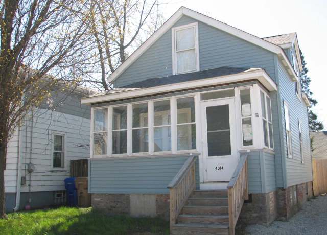 Property at 4314 Sheridan Rd, Kenosha, WI 53140, 2 beds