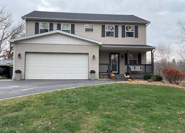 Property at W5449 Baywood Dr, Elkhorn, WI 53121, 3 beds, 2.5 baths