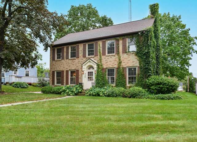 Property at 430 E Milwaukee St, Jefferson, WI 53549, 3 beds, 2.5 baths