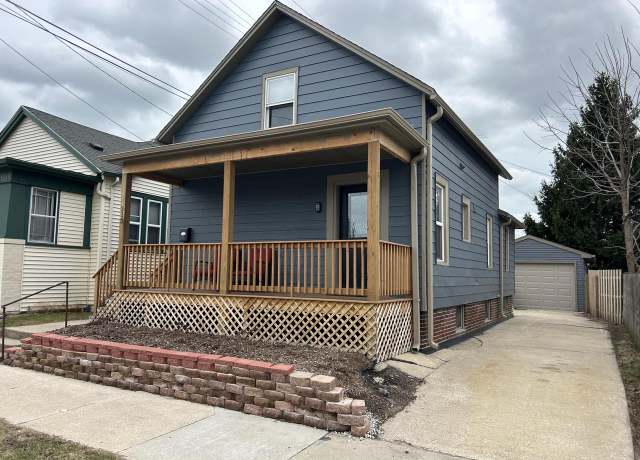 Property at 313 Barker St, Racine, WI 53402, 3 beds, 1.5 baths