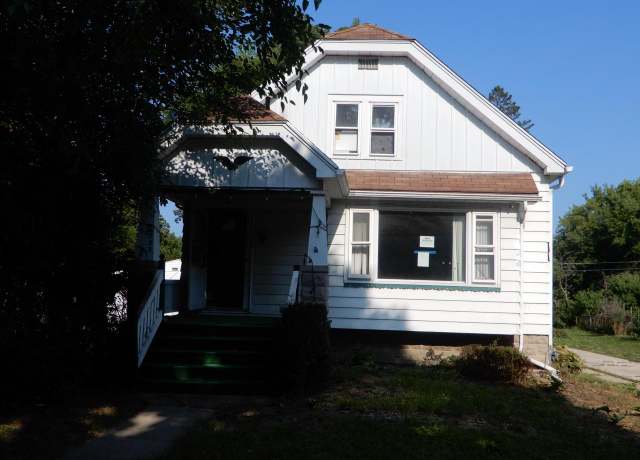 Property at 4732 N 56th St, Milwaukee, WI 53218, 3 beds, 1.5 baths