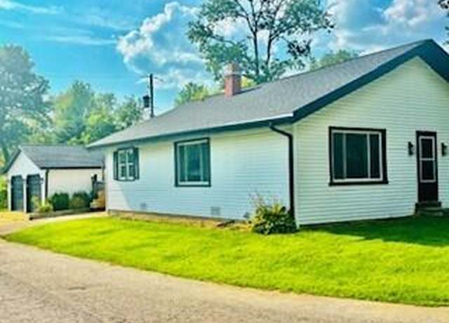 Property at 4155 Finch Ln, Delavan, WI 53115, 3 beds, 2 baths