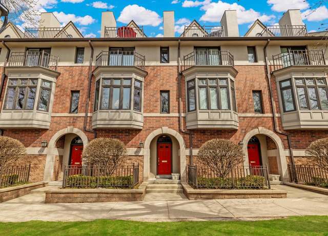 Property at 1008 E Lyon St, Milwaukee, WI 53202, 2 beds, 2.5 baths
