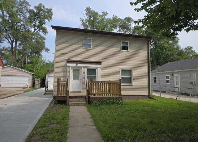 Property at 1735 Summit Ave, Beloit, WI 53511, 3 beds, 1 bath