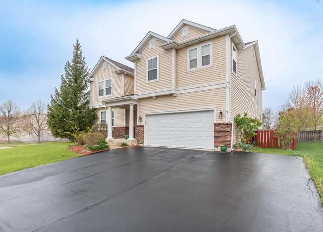 Property at 10520 63rd St, Kenosha, WI 53142, 4 beds, 3.5 baths