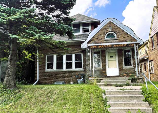 Property at 1222 W Capitol Dr, Milwaukee, WI 53206, 4 beds, 2 baths