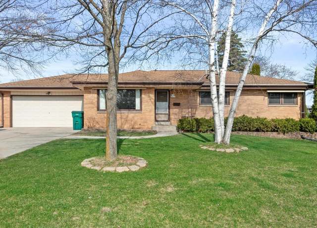 Property at W144N8327 Macarthur Dr, Menomonee Falls, WI 53051, 3 beds, 1.5 baths