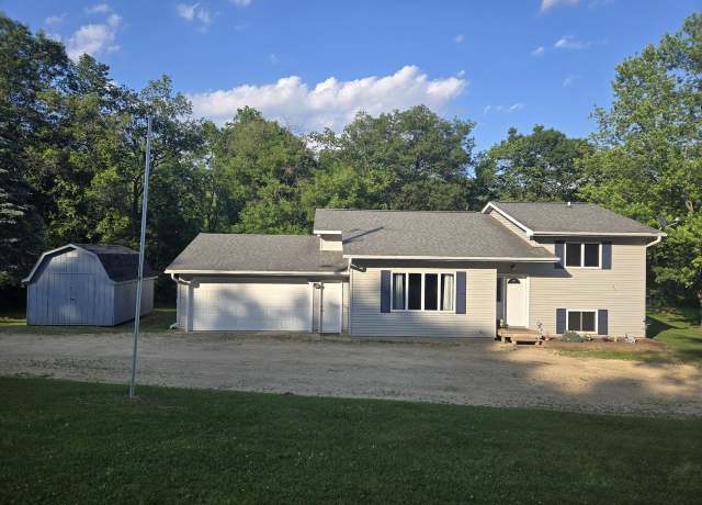 Property at 19180 Ideal Rd, Sparta, WI 54656, 3 beds, 1 bath